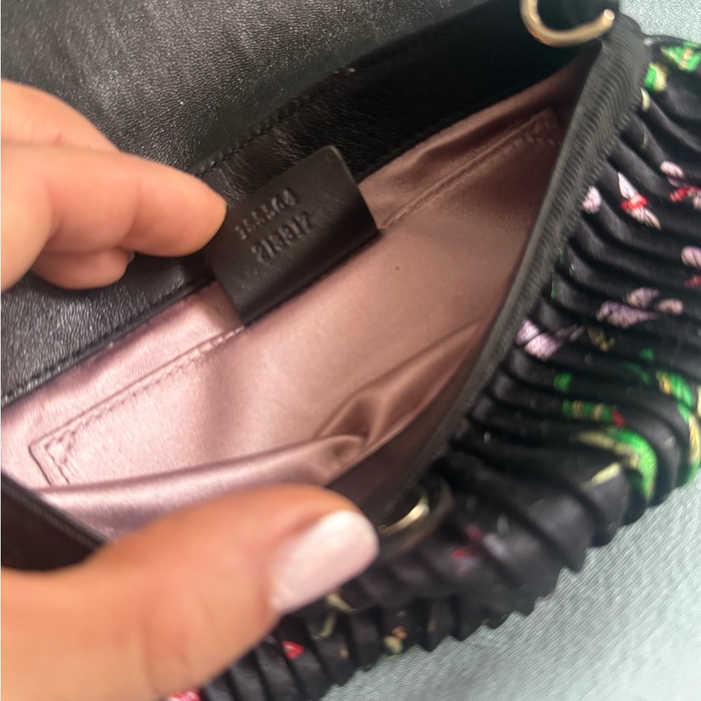 Gucci Black Floral Pleated Chain-Handle Evening Clutch - Picture 6 of 6